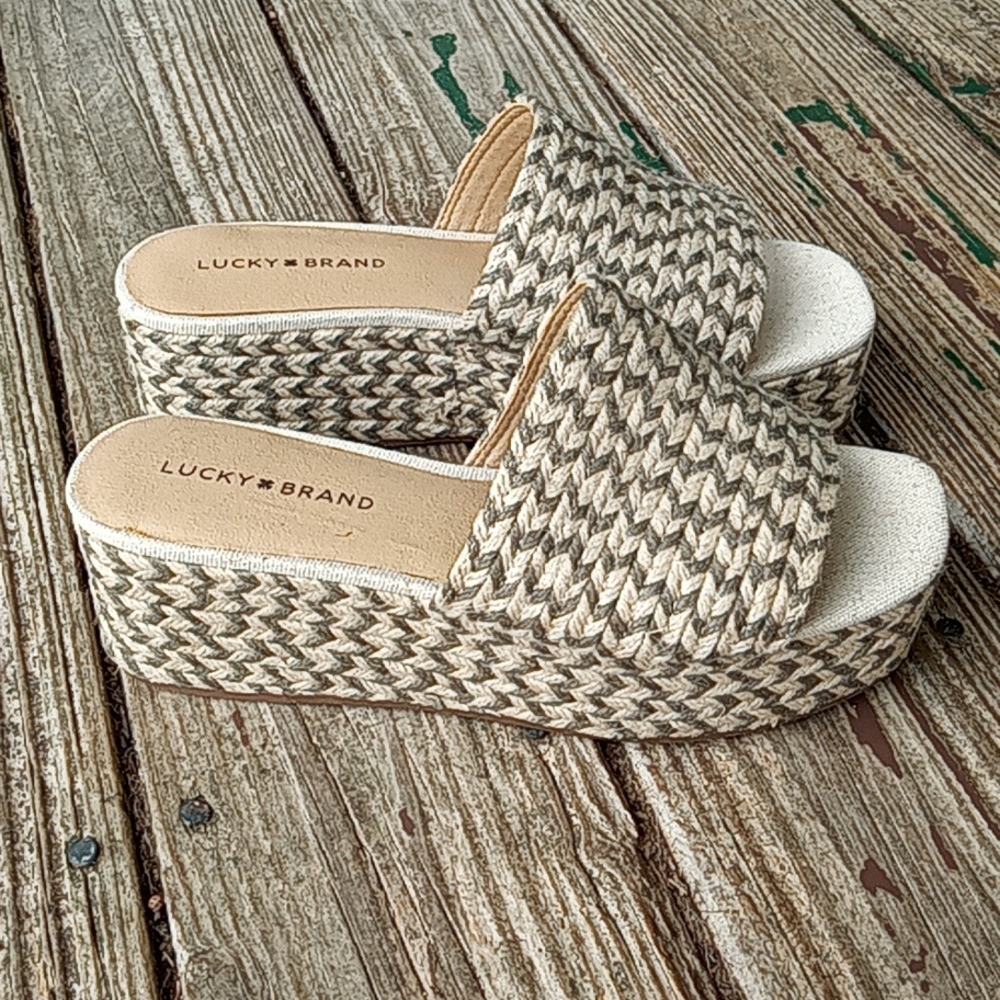 Nwot Lucky Brand Lk-Befanni slides